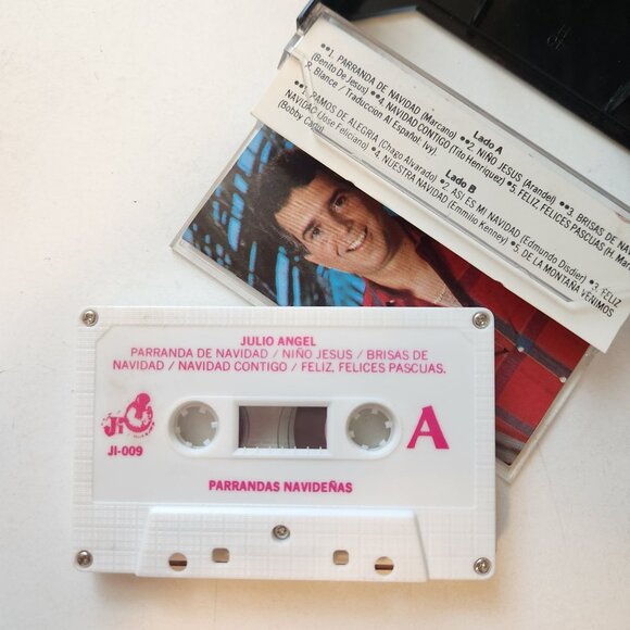 Julio Angel Parrandas Navidenas Cassette Tape Holiday Music JI-009 - Picture 4 of 5